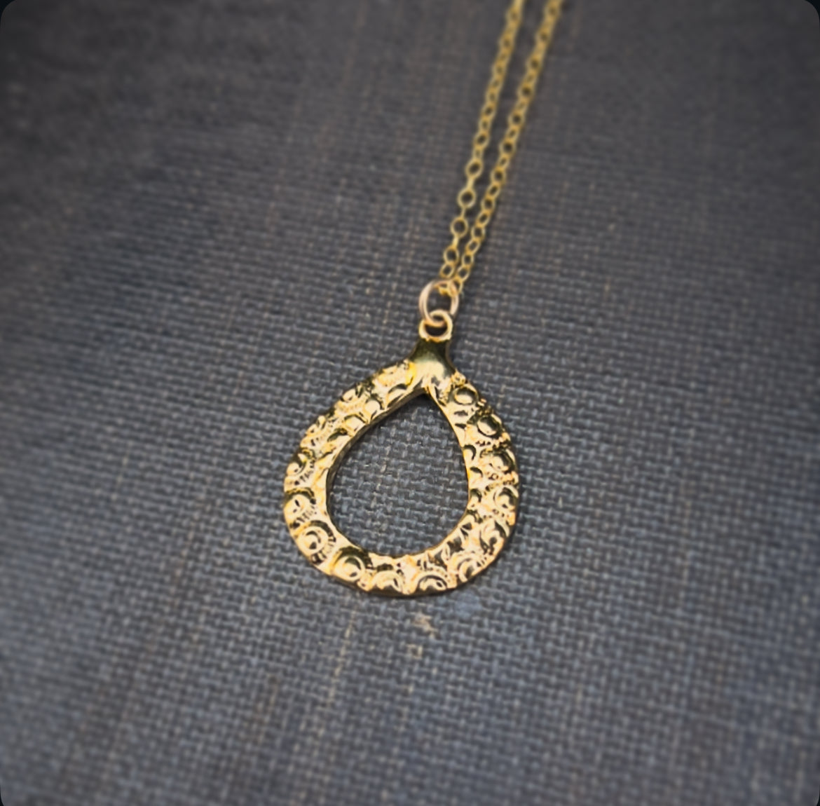 Signature Open Drop Necklace