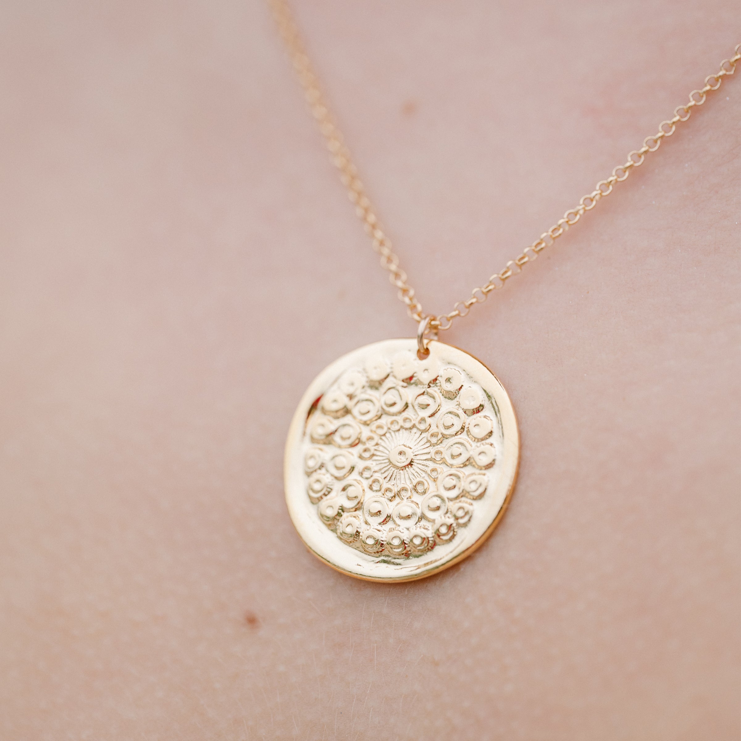 Launch Necklace ©