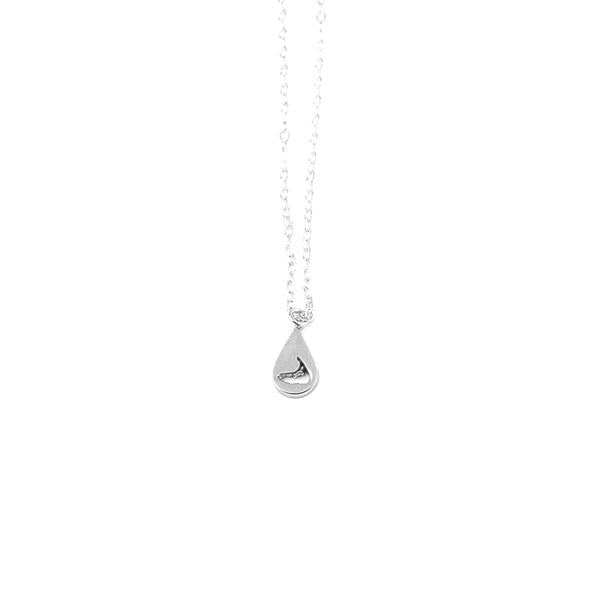Nantucket Raindrop Necklace ©